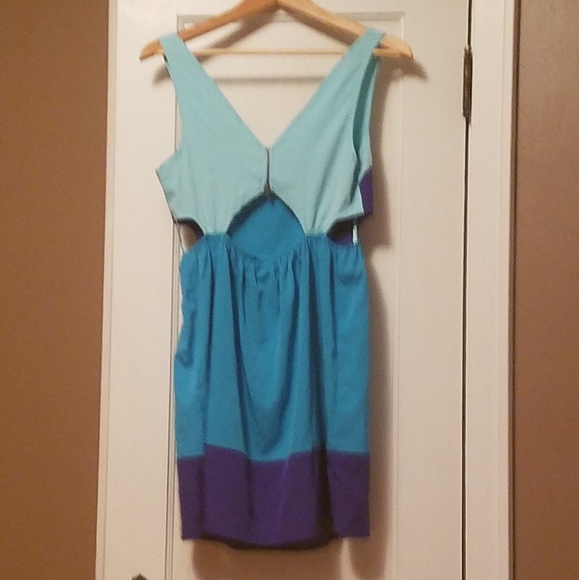 Roxy Dress - Picture 2 of 3